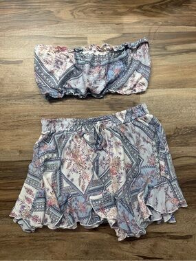 Amable Blue & Pink Floral Print Short Set